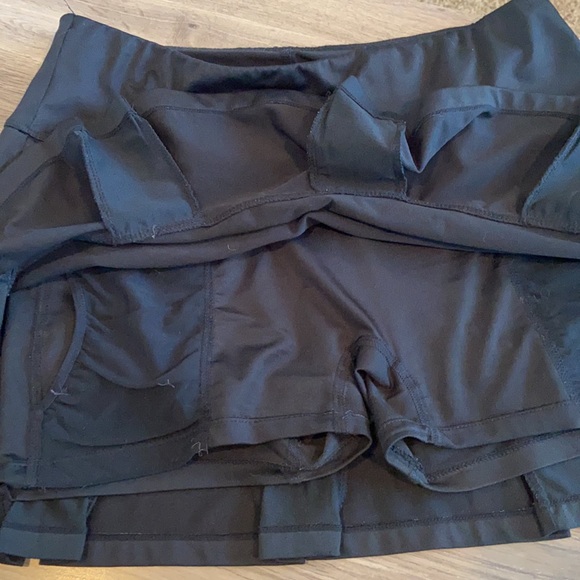 Tail 15” pleated tennis skirt - Picture 4 of 8